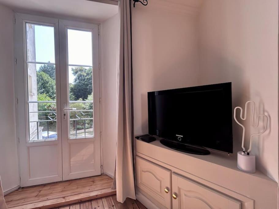 Le Cocon Bayeusain X Parking By Melrose Bayeux Bagian luar foto