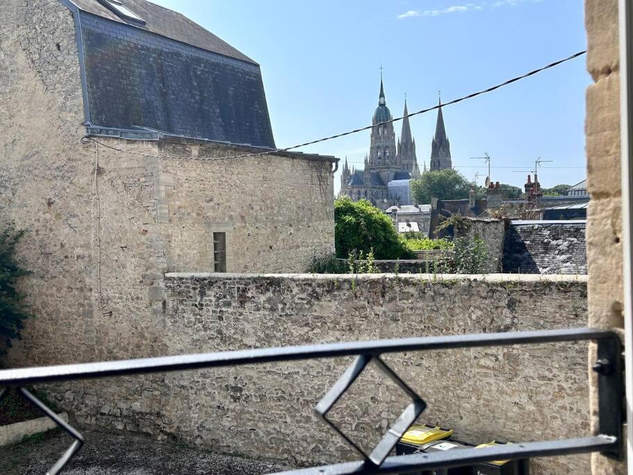 Le Cocon Bayeusain X Parking By Melrose Bayeux Bagian luar foto